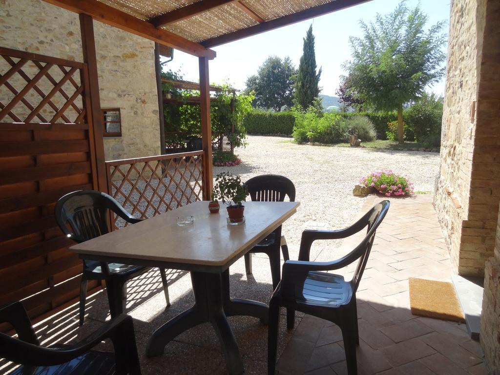 Borgo Il Villino Guest House Casole d'Elsa Bilik gambar