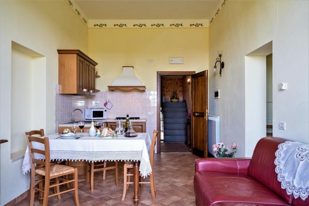 Borgo Il Villino Guest House Casole d'Elsa Luaran gambar